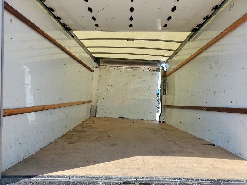 2023 GMC Savana BOX Truck
