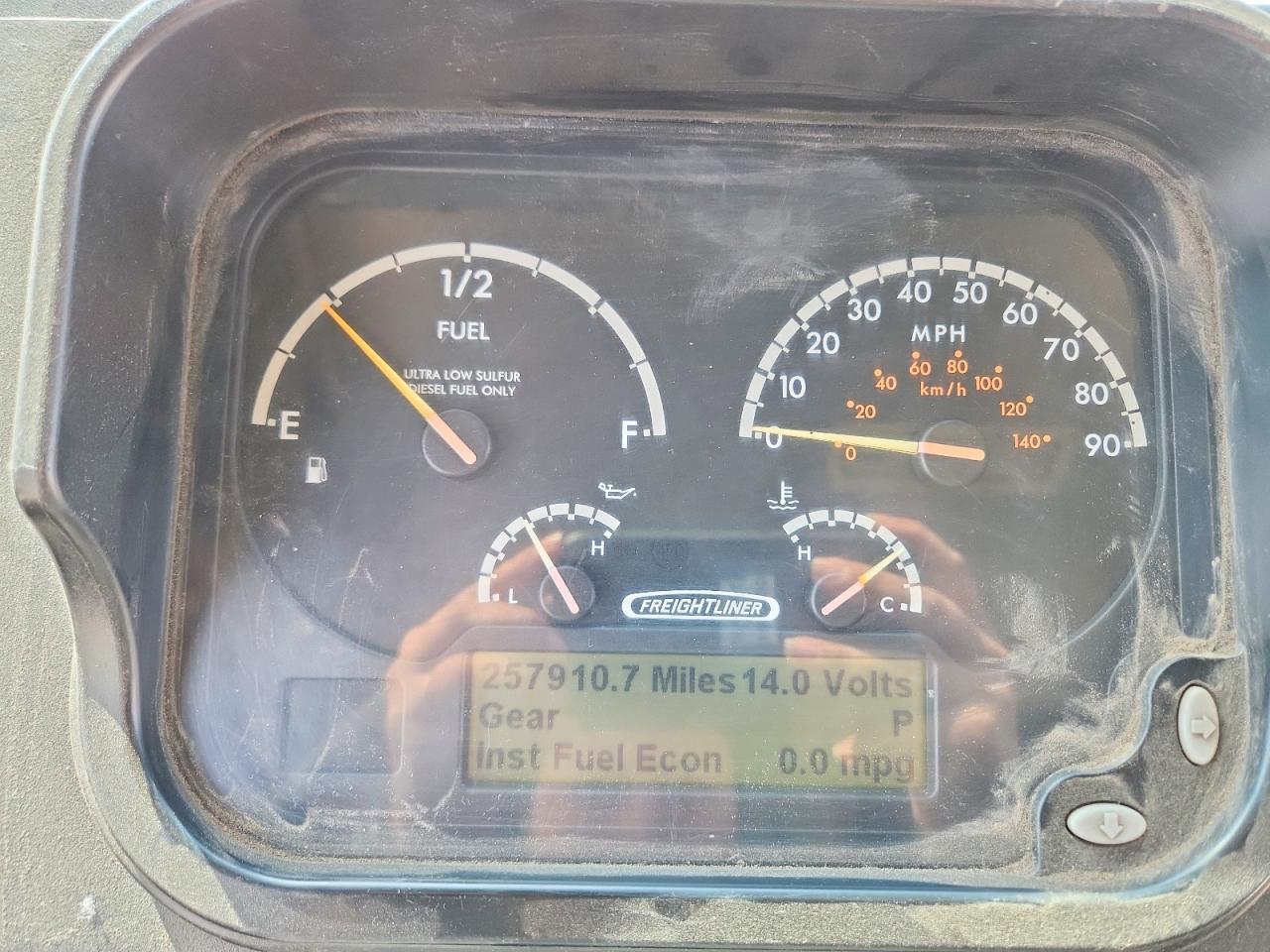 2010 Freightliner MT45G Chassis Delivery Truck