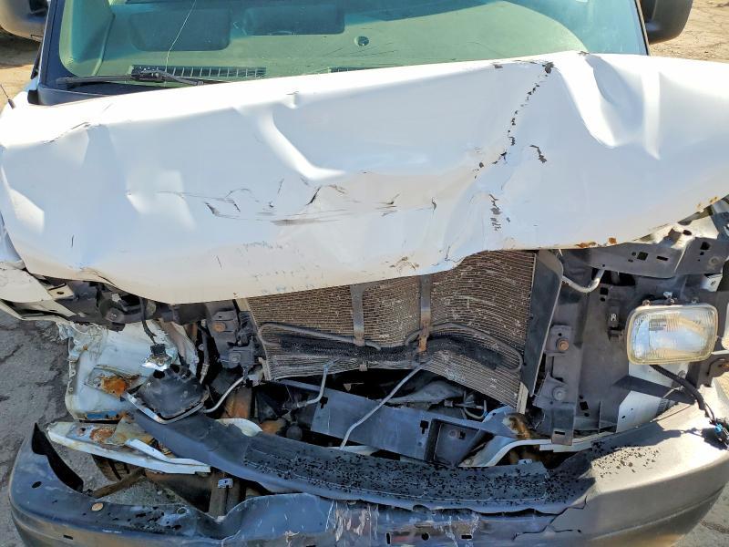 2015 GMC Savana G2500 Utility / Service Van