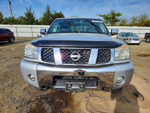 2004 Nissan Titan XE