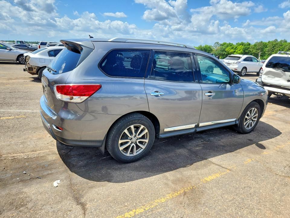 2015 Nissan Pathfinder s