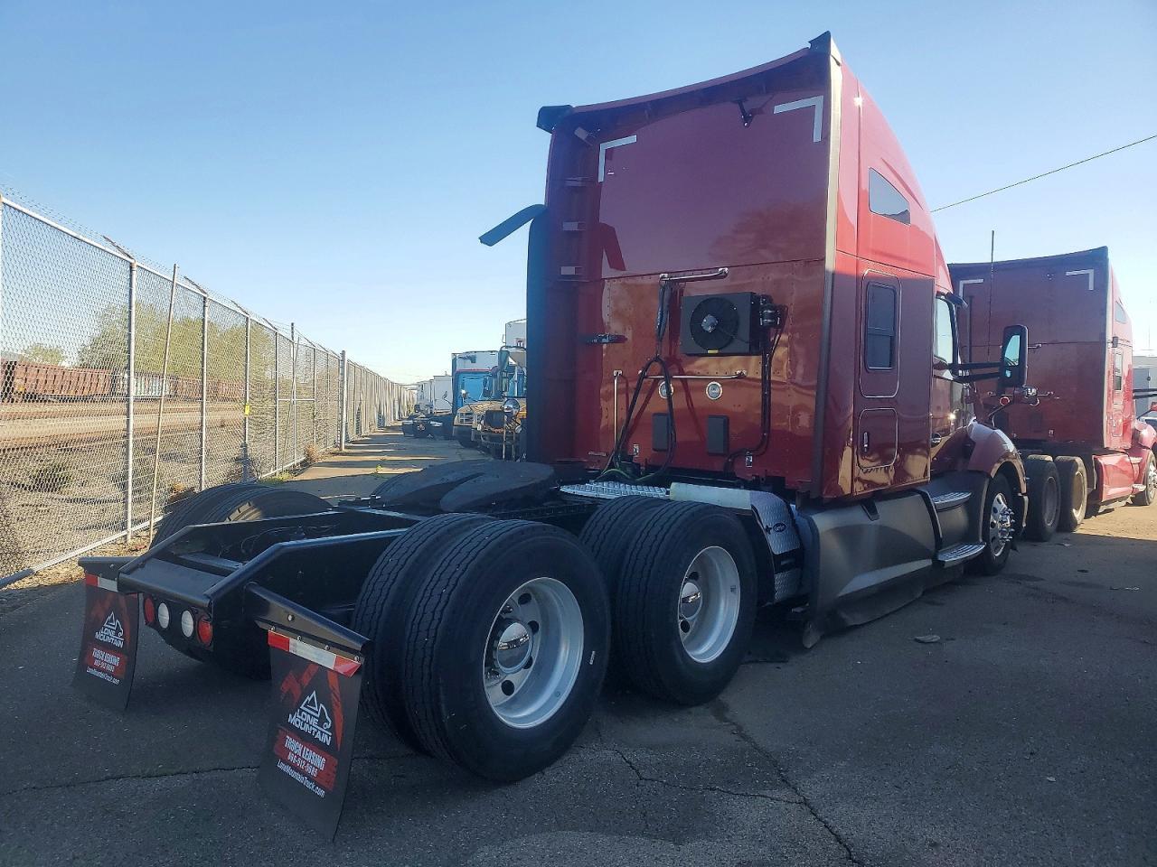 2020 Kenworth Construction T680