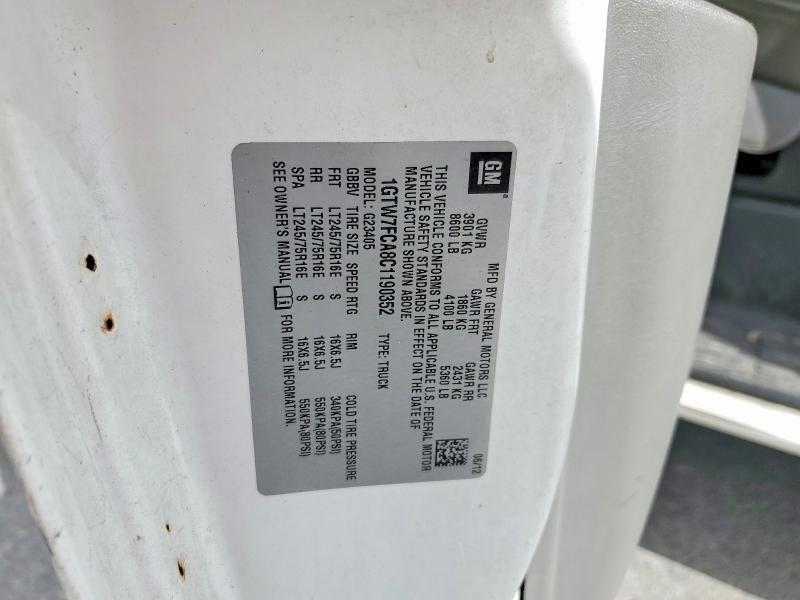 2012 GMC Savana G2500 Delivery van