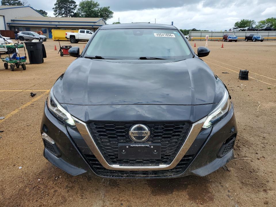 2022 Nissan Altima sr