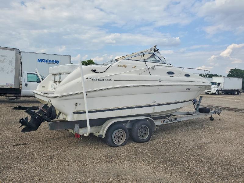 1999 Sea Ray 240 Sundancer-Boat