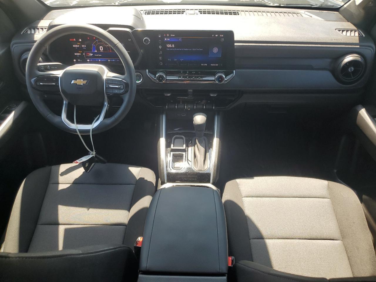 2025 Chev Colorado