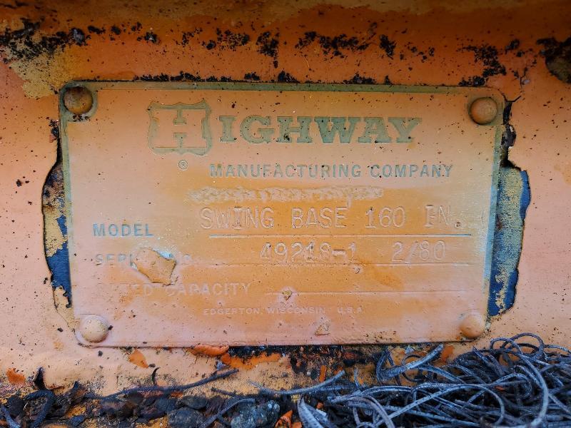 1980 Highway 1981 Highway Swing Base 160 IN Drilling RIG