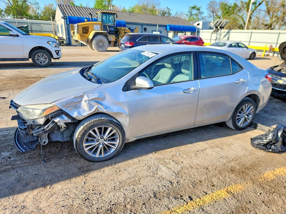 2015 Toyota Corolla le Plus