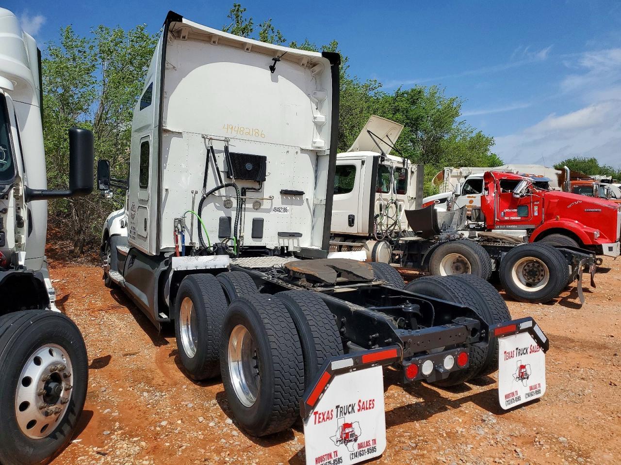 2020 Kenworth Construction T680
