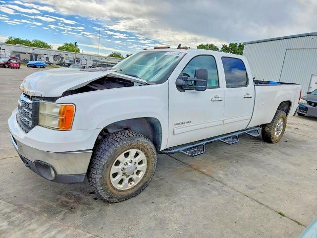2013 GMC Sierra K3500 SLT