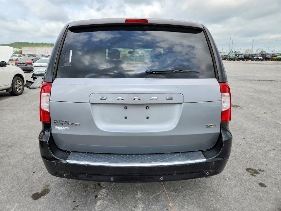 2014 Chrysler Town and Country Touring-l