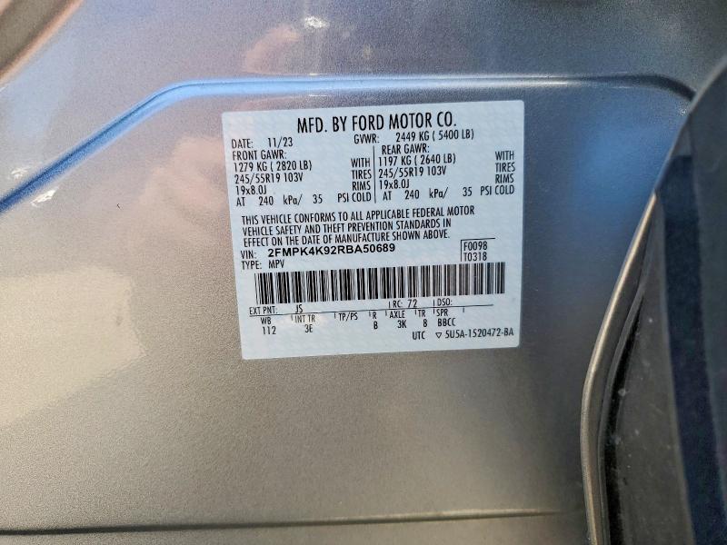 2024 Ford Edge Titanium