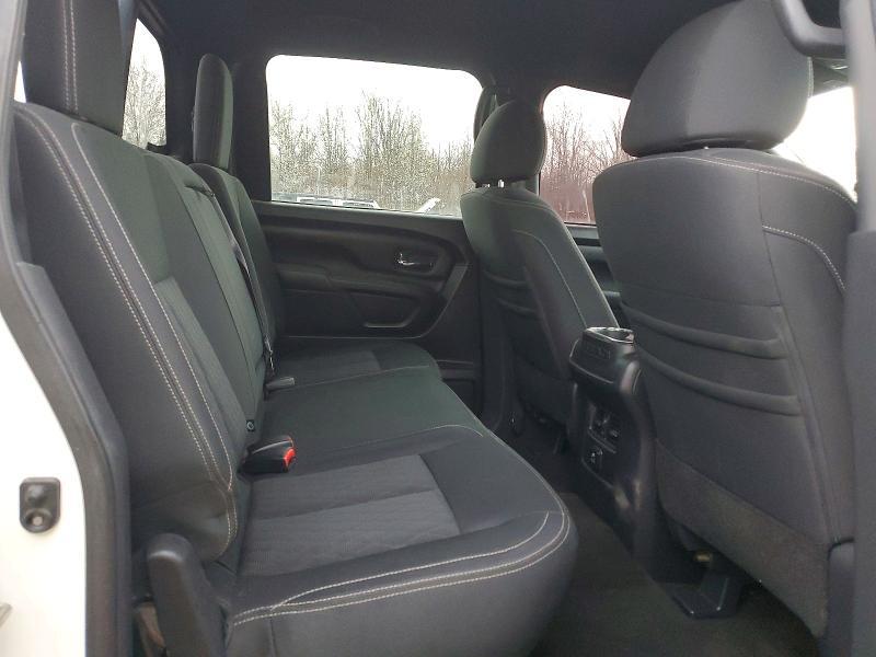 2018 Nissan Titan xd sv