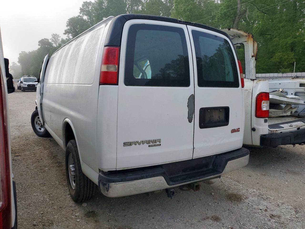 2011 GMC Savana G3500