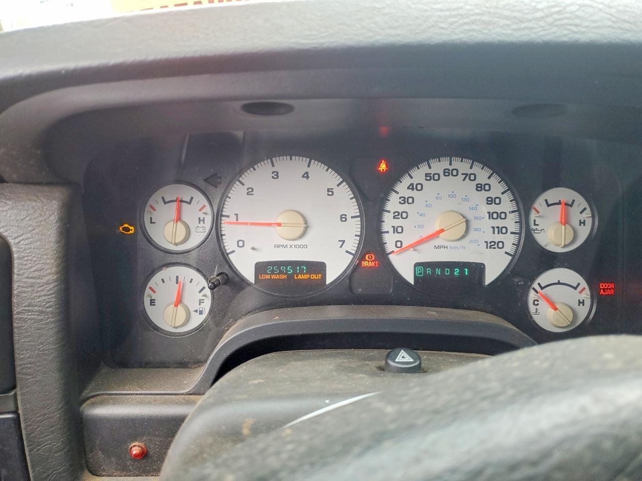 2003 Dodg RAM 1500 Flatbed Truck