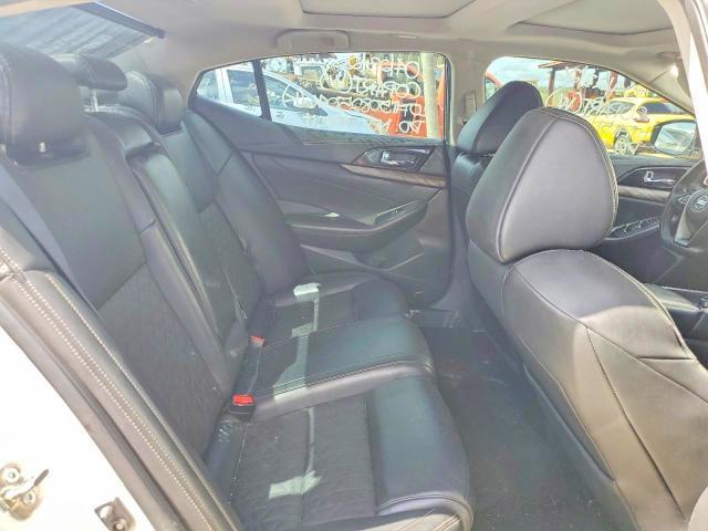 2017 Nissan Maxima Platinum