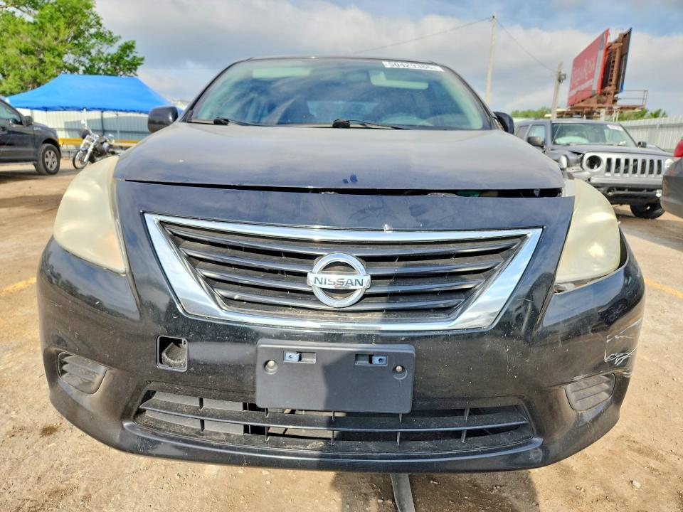 2014 Nissan Versa 1.6 sv