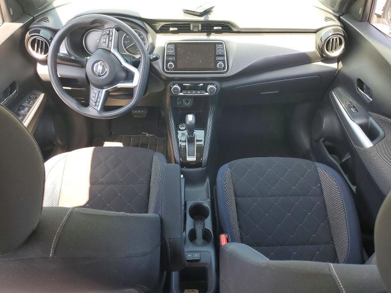 2018 Nissan Kicks sv