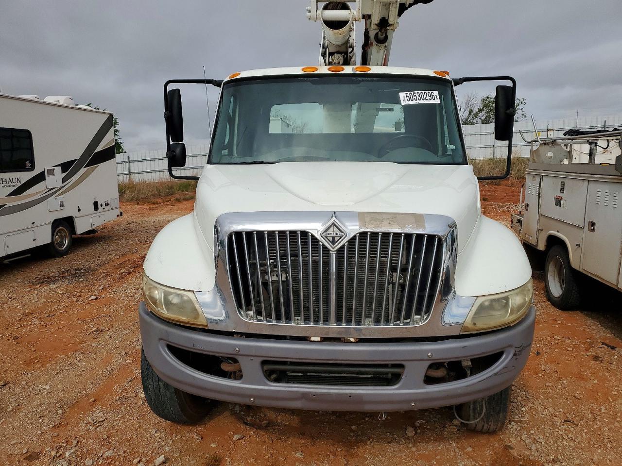 2007 International 4200 Bucket Truck