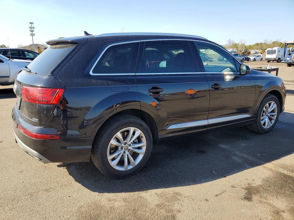 2019 Audi Q7 Premium Plus