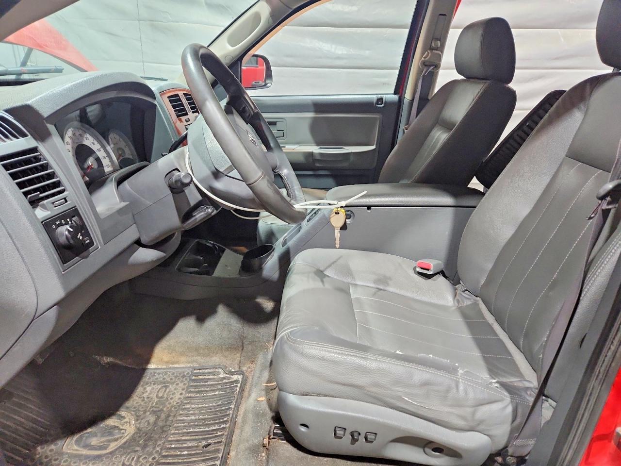 2005 Dodge Dakota Quad SLT