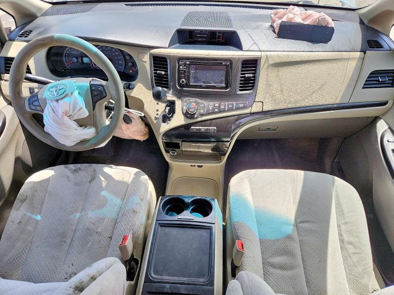 2013 Toyota Sienna le