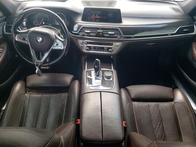 2016 BMW 750 i