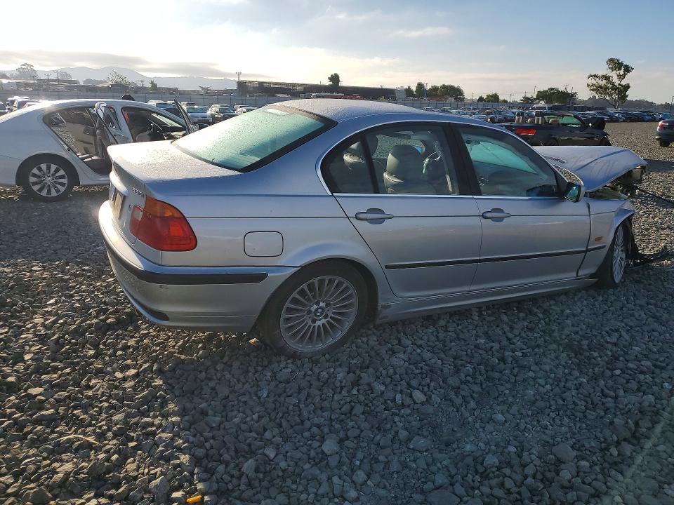 2001 BMW 330 i