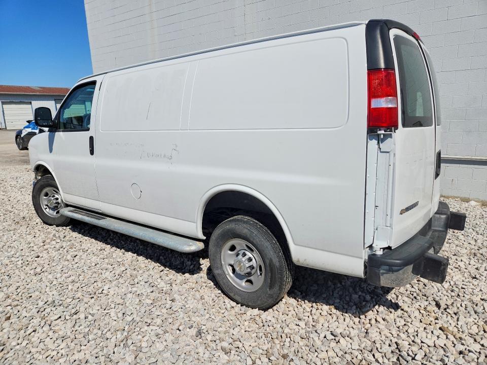 2024 Chevrolet Express G2500