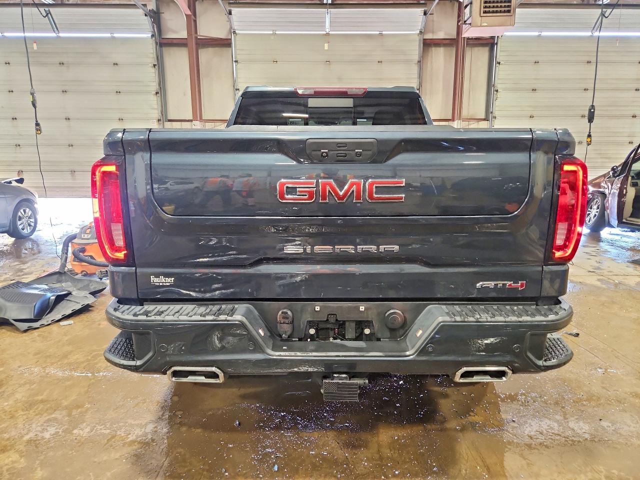 2021 GMC Sierra K1500 AT4