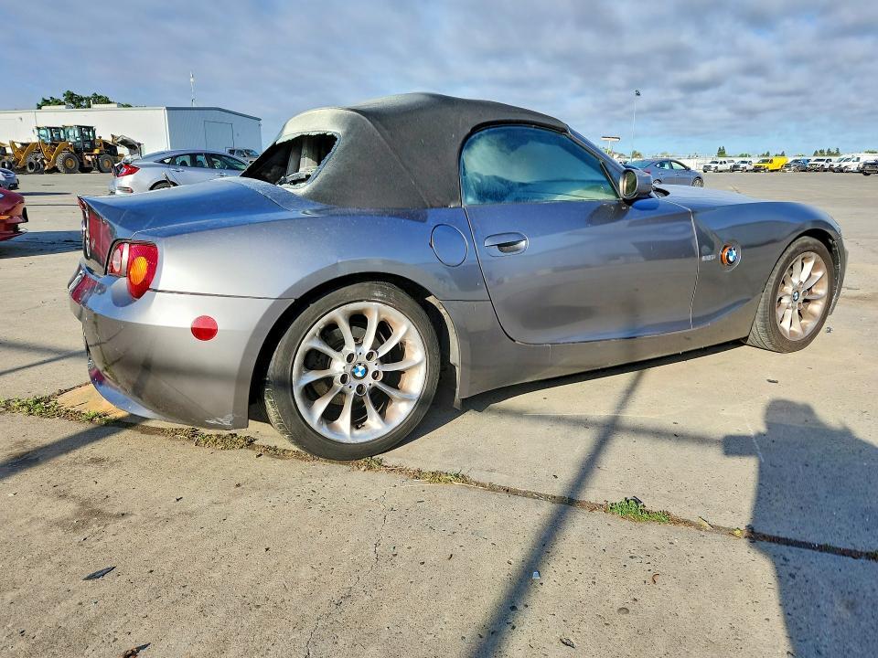 2004 BMW Z4 2.5