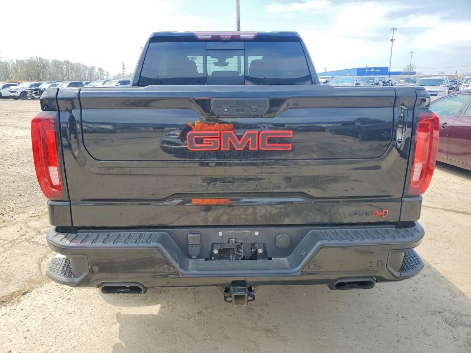 2021 GMC Sierra K1500 AT4