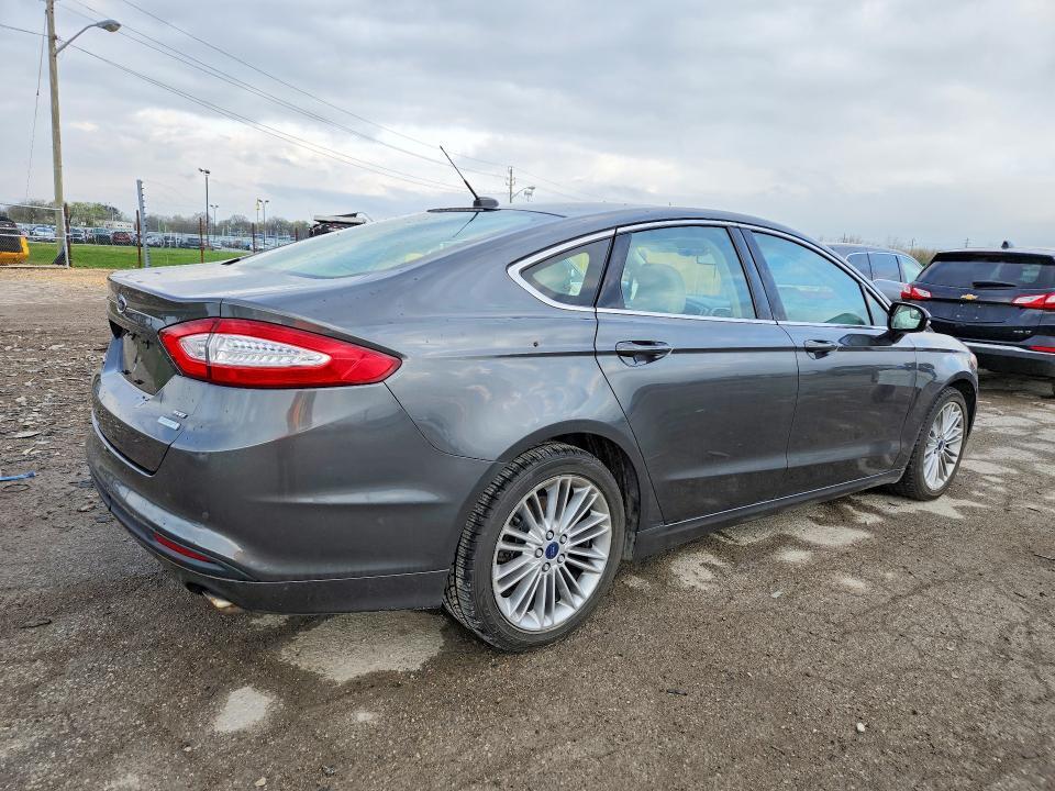 2015 Ford Fusion se