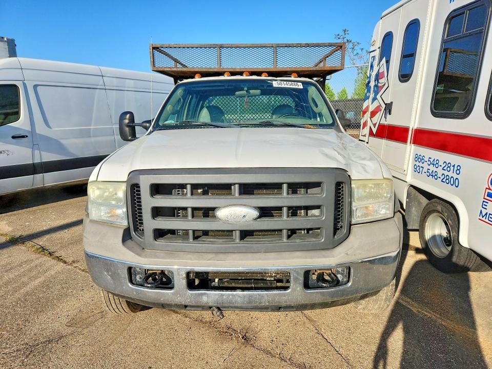 2005 Ford F550 Super