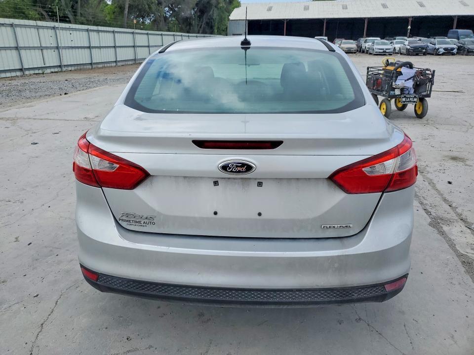 2014 Ford Focus s