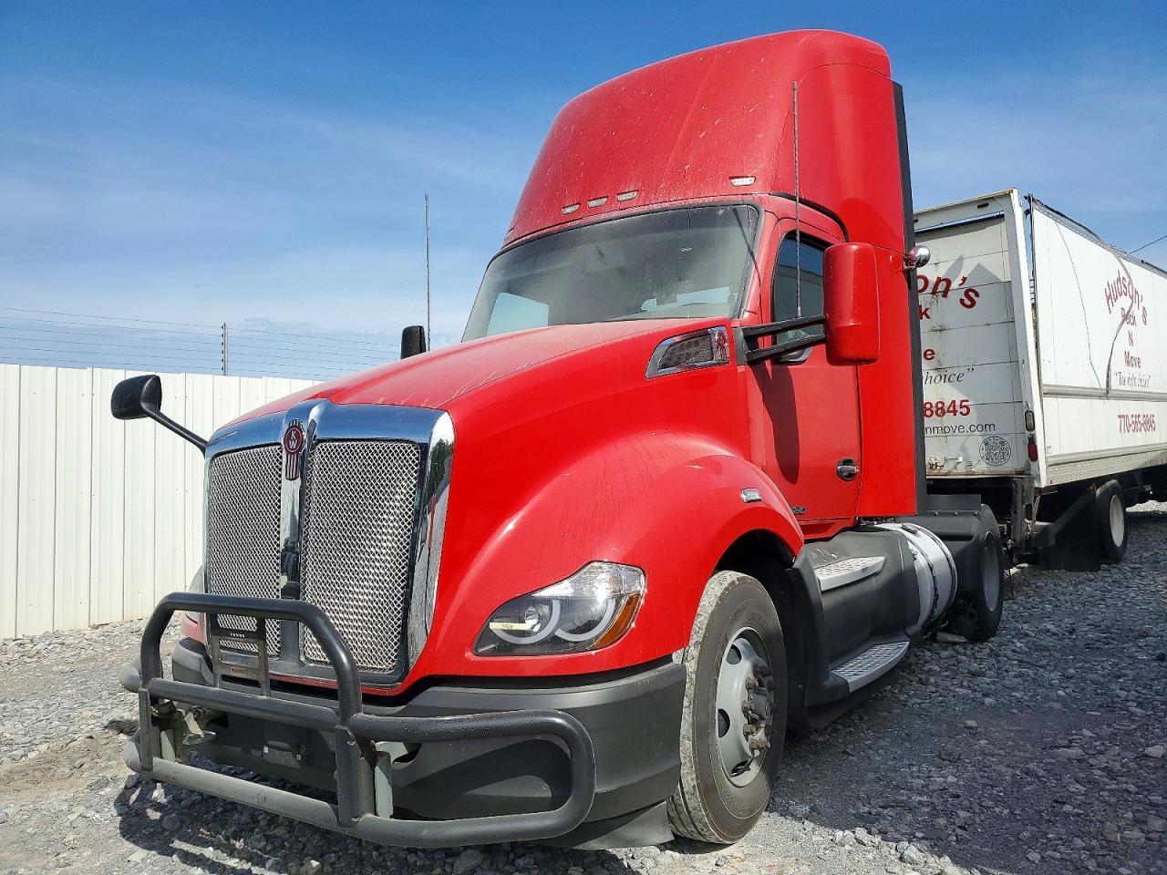 2019 Kenworth T680 Semi Truck