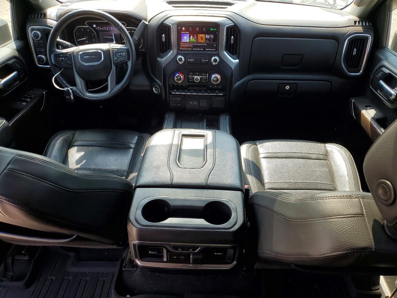 2020 GMC Sierra K3500 Denali