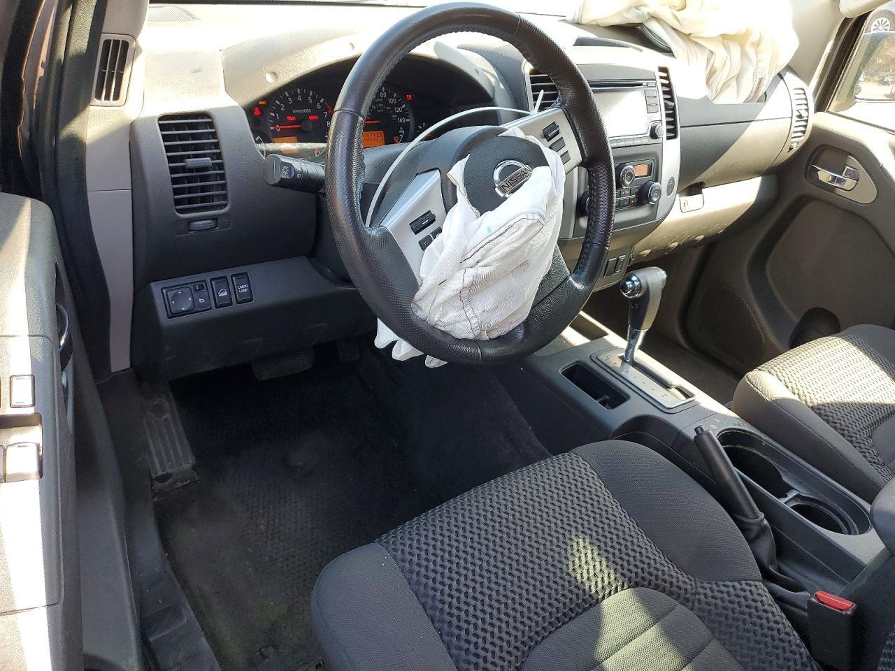 2016 Nissan Frontier SV V6