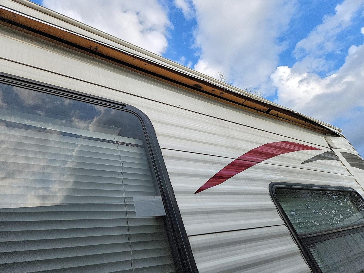 2011 Keystone Hideout Camper