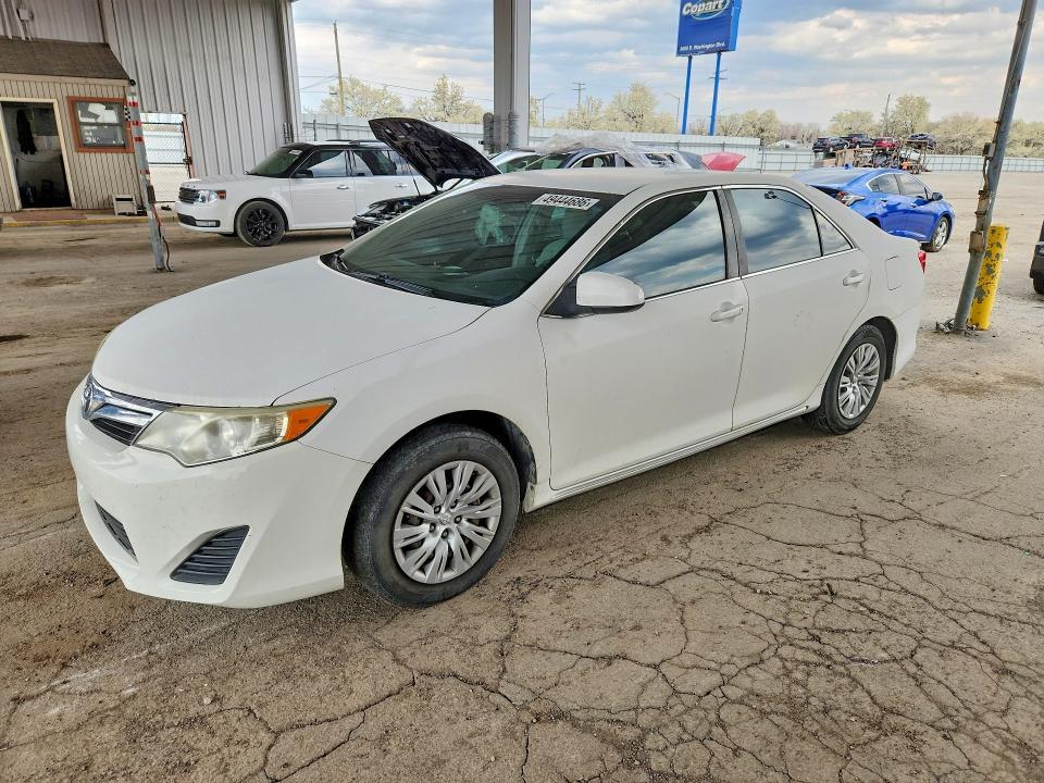 2012 Toyota Camry le