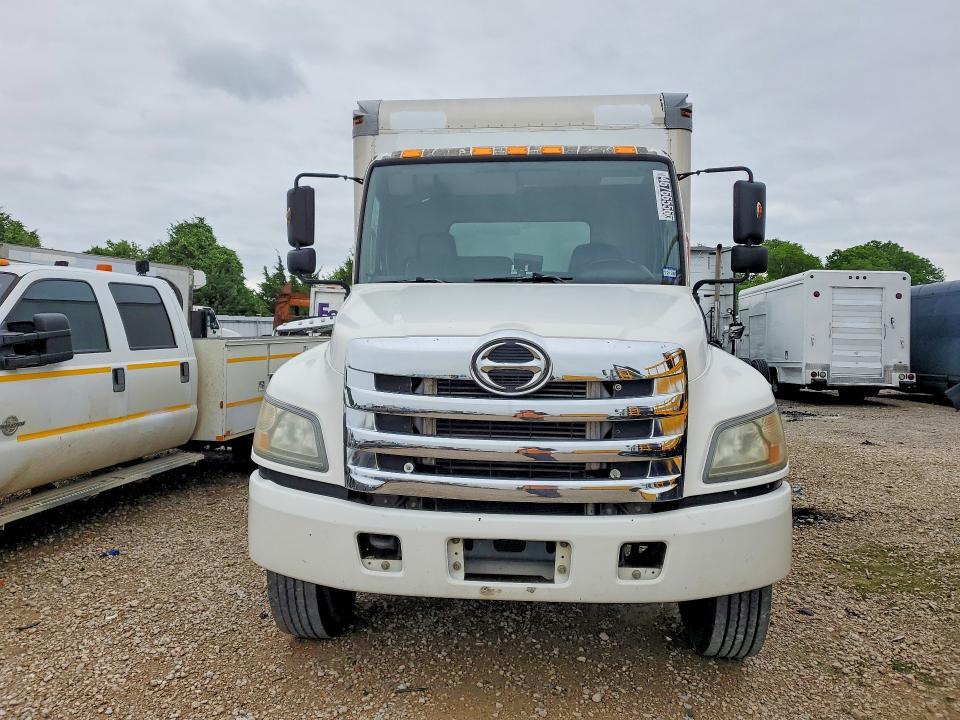 2013 Hino 258/268 BOX Truck