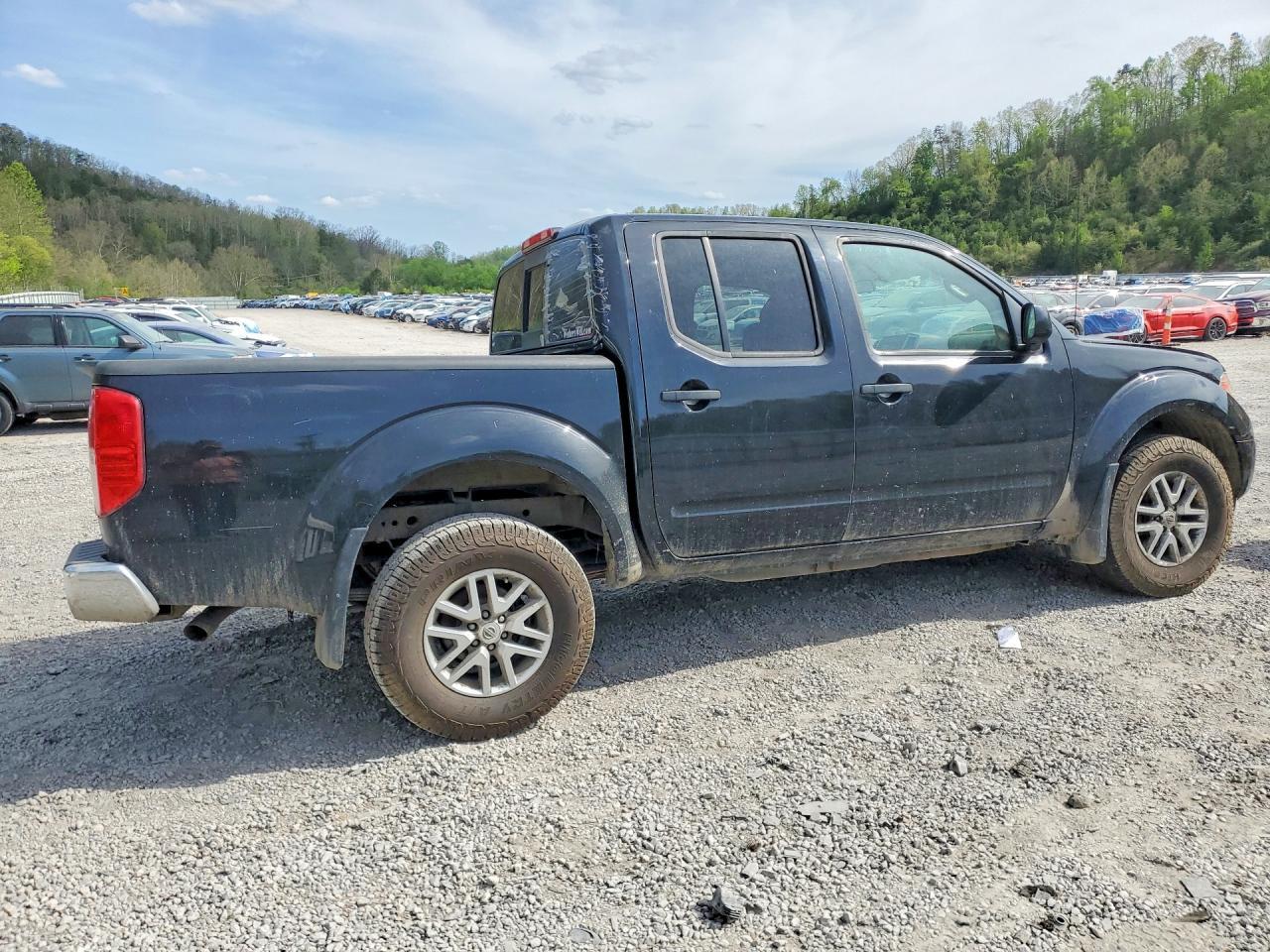 2017 Nissan Frontier SV