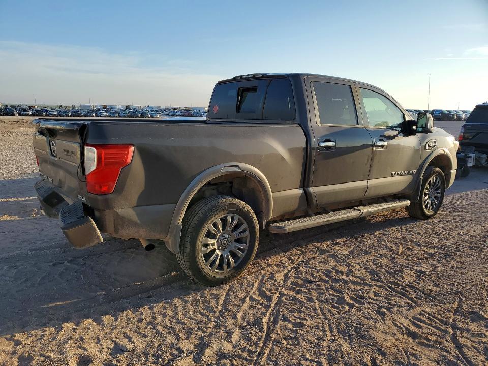 2017 Nissan Titan XD Platinum Reserve