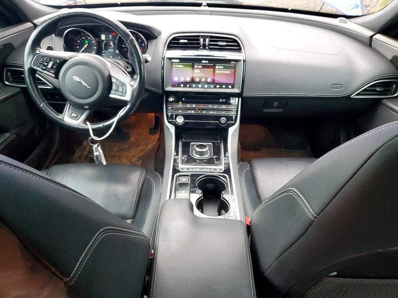 2017 Jaguar Xe R-sport
