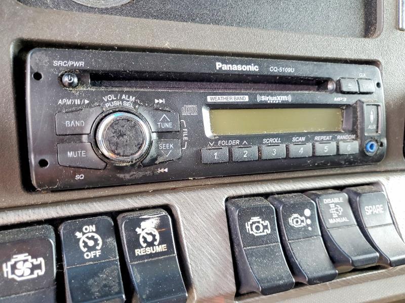 2014 Kenworth T680 Semi Truck