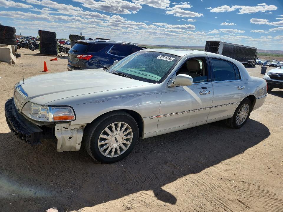 2004 Lincoln Town car Ultimate