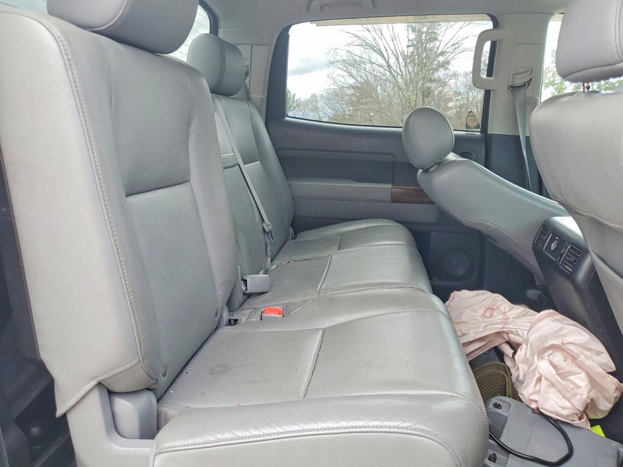 2013 Toyota Tundra Platinum