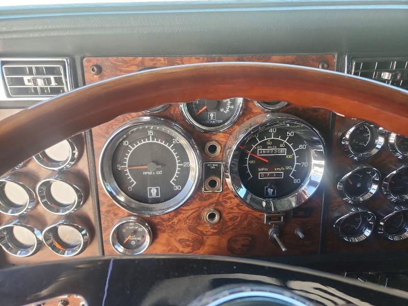 1999 Kenworth W900 Semi Truck