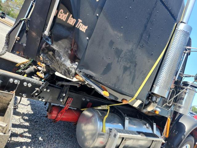 1998 Freightliner Convention-Semi Truck