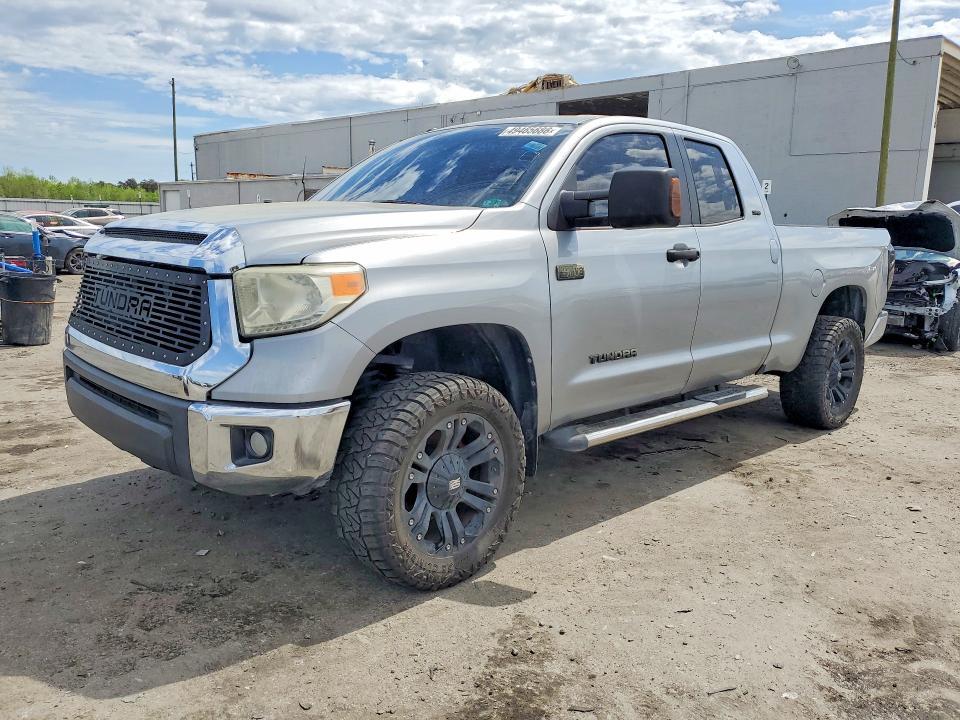 2014 Toyota Tundra SR5